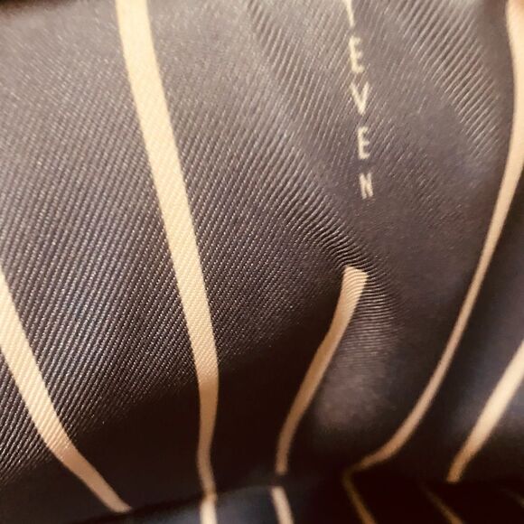 Steve Madden make up and travel bag - new no tag - Picture 6 of 7